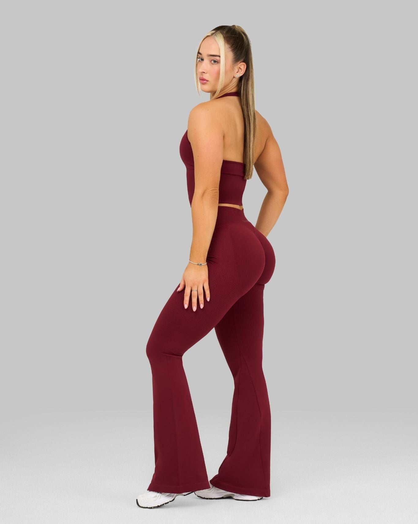 V-Waist Flared Leggings | Fine Wine