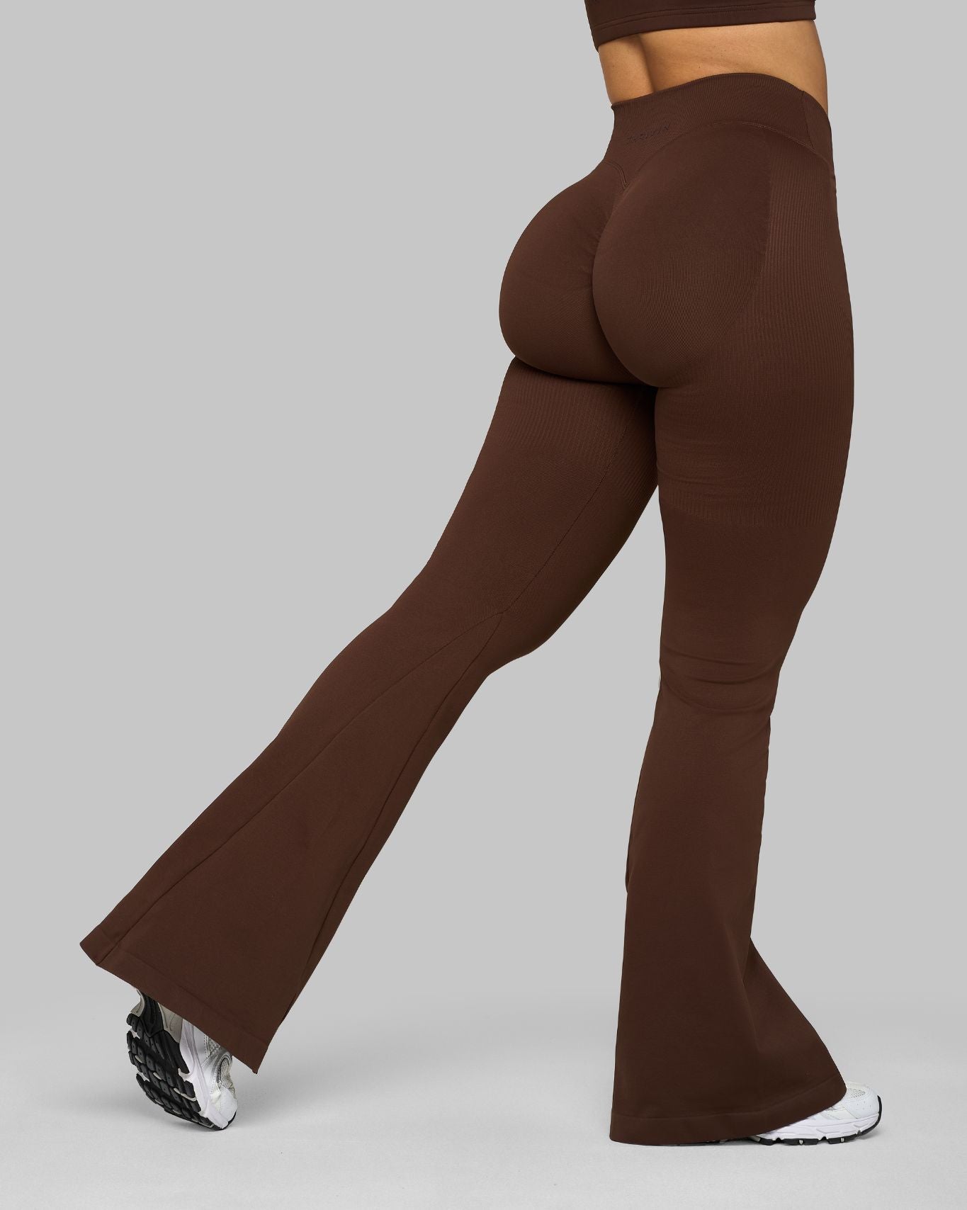 V-Waist Flared Leggings | Bourbon Brown