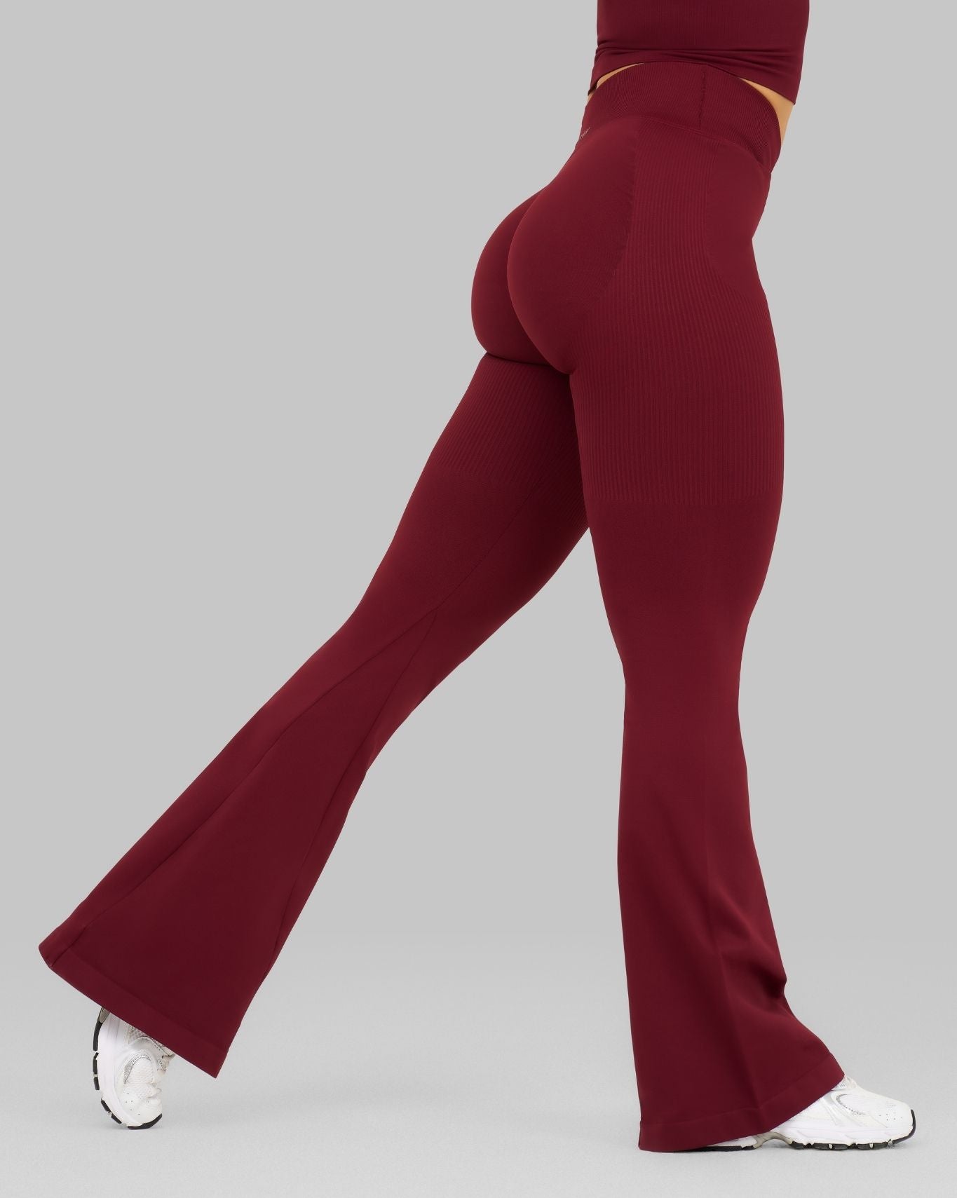 V-Waist Flared Leggings | Fine Wine